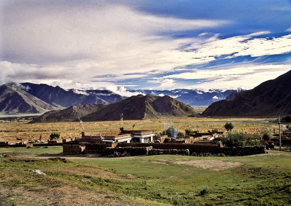 Au Tibet, certains villages sont situés à 3.000 m d’altitude. Les habitants se sont progressivement adaptés à ces conditions difficiles. © eriktorner, Flickr, cc by nc sa 2.0