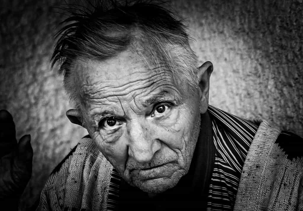 La maladie d’Alzheimer est la démence neurodégénérative la plus fréquente. Elle survient en moyenne autour de 65 ans et concerne actuellement environ 850.000 personnes en France. © Pattoise, Flichr, cc by nc nd 2.0