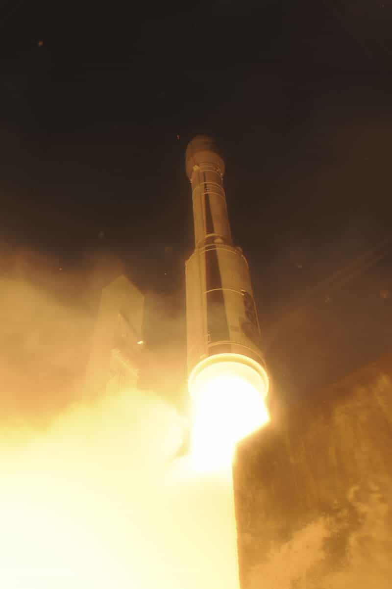 Le vol inaugural de Vega (février 2012), le petit dernier de la gamme des lanceurs d'Arianespace qui lancera le IXV. © Esa, Stéphane Corvaja