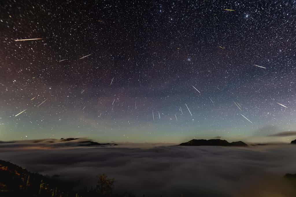 Une pluie d'étoiles filantes. © Wilson Chu, Adobe Stock