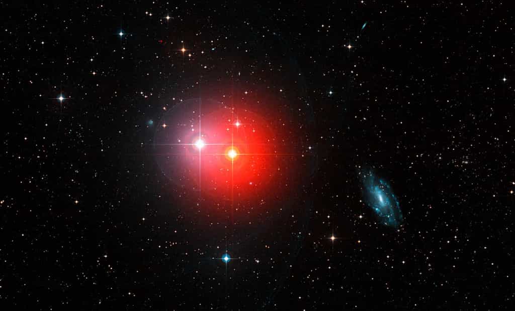La géante rouge π1. Cette étoile énorme, en fin de vie, est en train de se dilater. ©