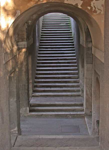 L'emmarchement consiste à définir la hauteur et la largeur des marches d'un escalier. © MM, Domaine Public, Wikimedia Commons