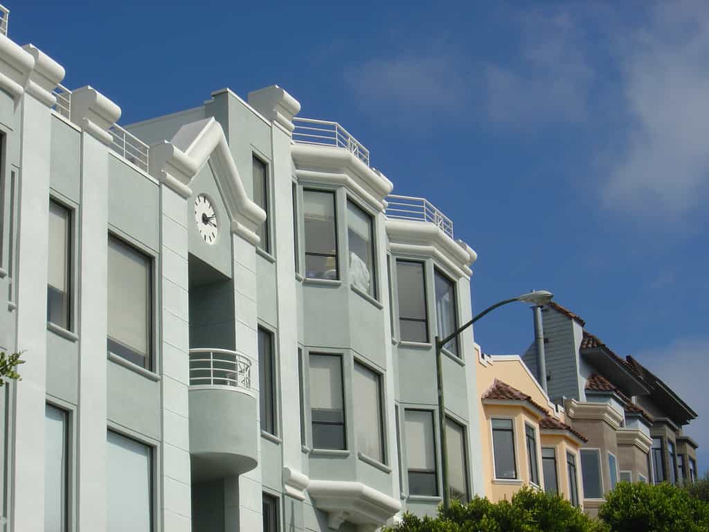 Le bow-window est fréquemment utilisé aux États-Unis comme ici, à San Francisco. ©  Infratec, CC BY-SA 3.0, Wikimedia Commons