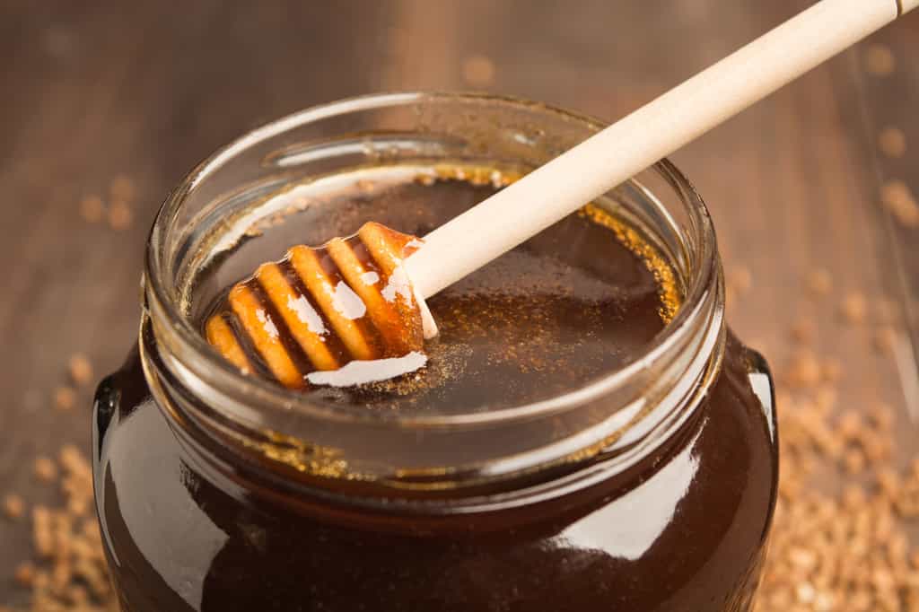 Le miel serait-il un remède alternatif aux infections respiratoires ? © karlevana, Fotolia