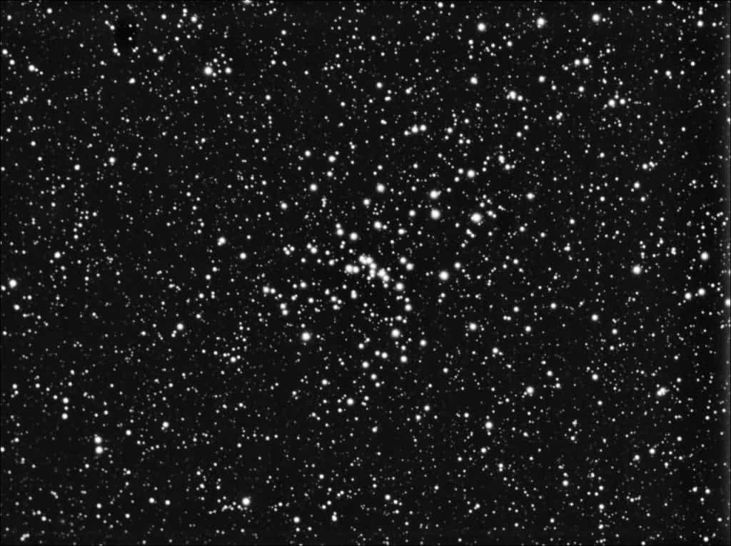 Image de «Chamois» (son pseudo sur le forum) réalisée avec une webcam et un télescope de 200 mm de diamètre en 2 heures 40 de pose.
