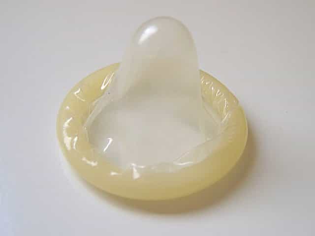 La chlamydiose est une infection sexuellement transmissible, que l'on peut éviter par le port du préservatif. © DR