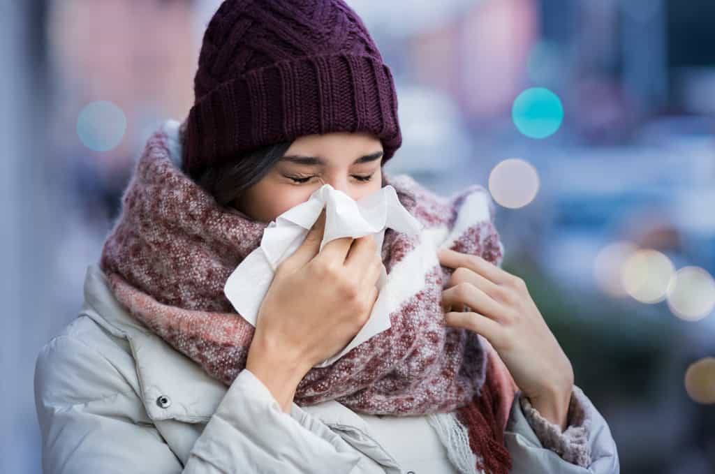 Tous les hivers, des millions de français contractent la grippe et le rhume. Pourtant, ces deux virus ne s'entendent pas du tout, l'un empêche même l'autre d'agir. © Rido, Adobe Stock