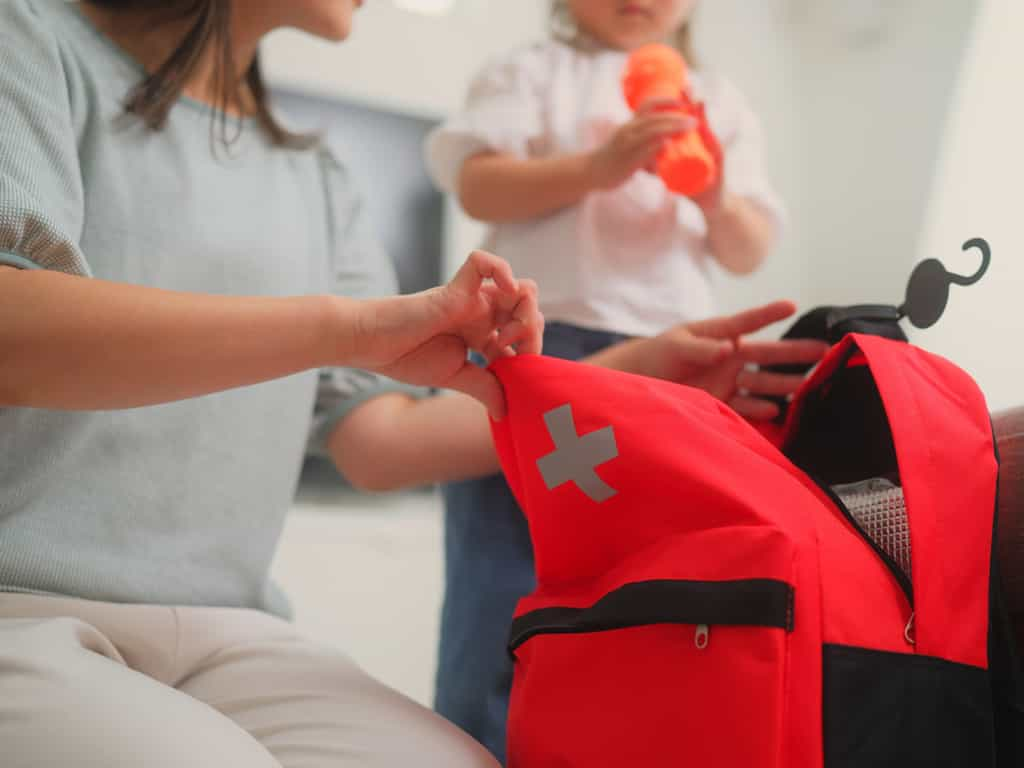 Pourquoi la Croix-Rouge demande-t-elle aux Français de s’équiper dès à présent d'un Catakit pour faire face à l’urgence climatique. © iStock