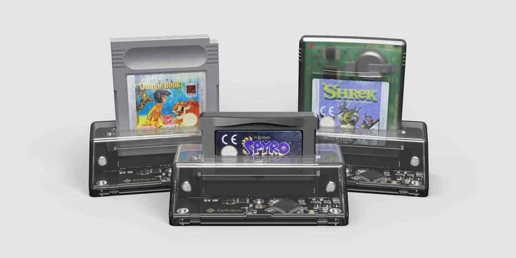 L’appareil GB Operator est un lecteur de cartouches Game Boy qui se branche sur un ordinateur. © Epilogue