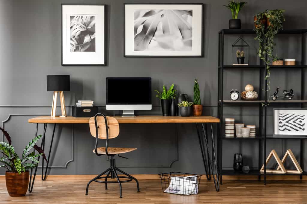 Comment bien aménager son coin bureau dans le cadre du télétravail ? © Photographee.eu, Adobe Stock