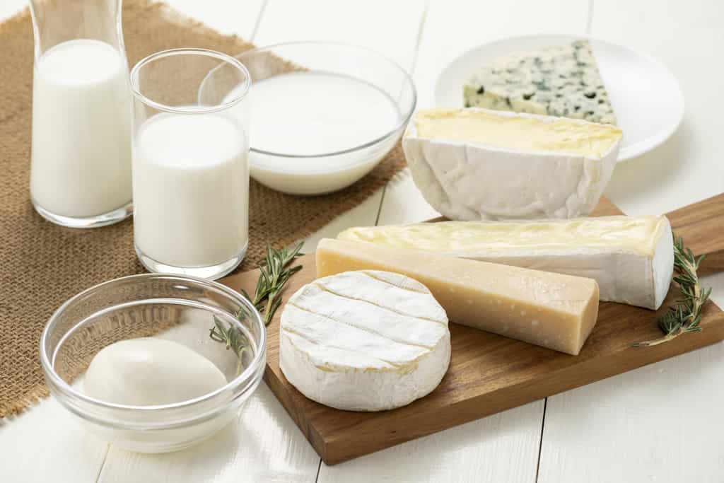 Les produits laitiers contiennent des lipides polaires qui seraient bénéfiques pour la santé cardiovasculaire de personnes à risque. © kai, Fotolia