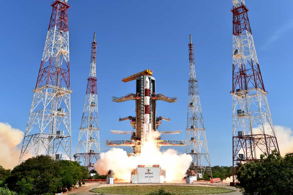 Le 22 juin 2016, l’Inde lançait 20 satellites en une seule fois. Début février 2017, elle battra son propre record et aussi le record mondial en envoyant 103 satellites en un seul lancement. © Isro