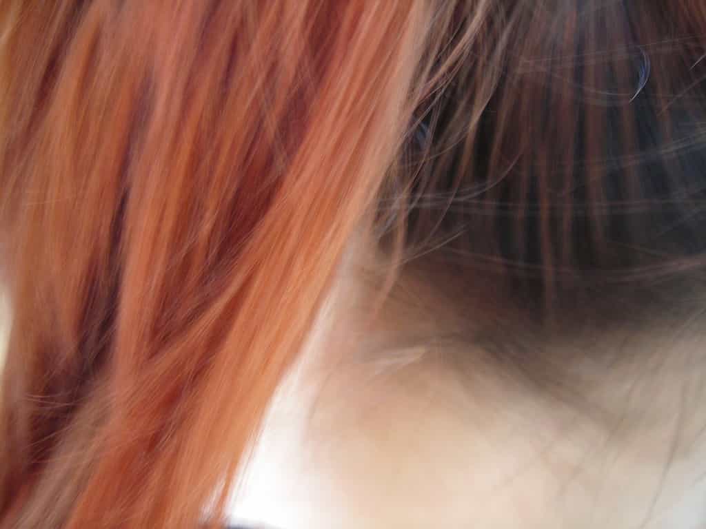 La teinture de cheveux biologique apporte de nombreux reflets tout en respectant le cheveux. © TheChanel, Flickr, cc by 2.0
