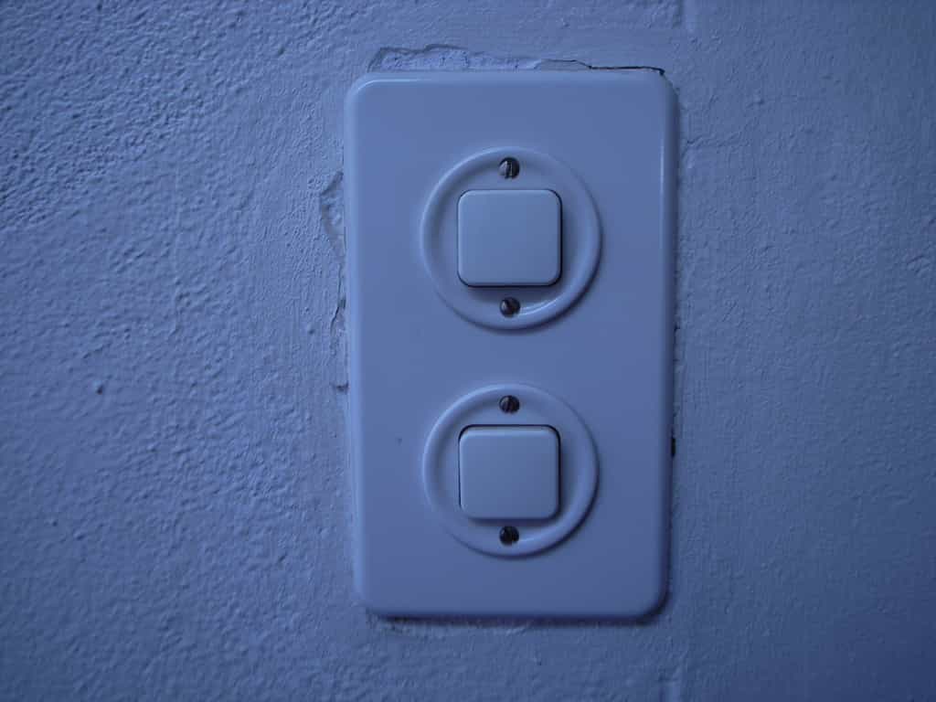 Le va-et-vient sert à faire le lien entre deux interrupteurs. © Nicolasnova, Flickr, cc by 2.0