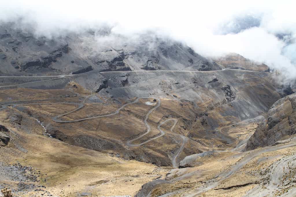 La route de la mort en Bolivie est la route la plus dangereuse du monde. © Andrew Fleming, Flickr