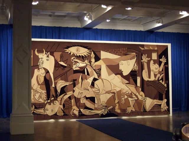 L'un des plus célèbres tableaux de Pablo Picasso, Guernica, illustre un épisode sanglant de la guerre civile en Espagne. © ceridwen, Wikimedia Commons, cc by sa 2.0
