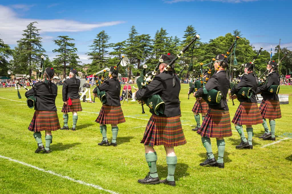 Orchestre de cornemuses lors des Highland Games en Écosse. © A. Karnholz, fotolia