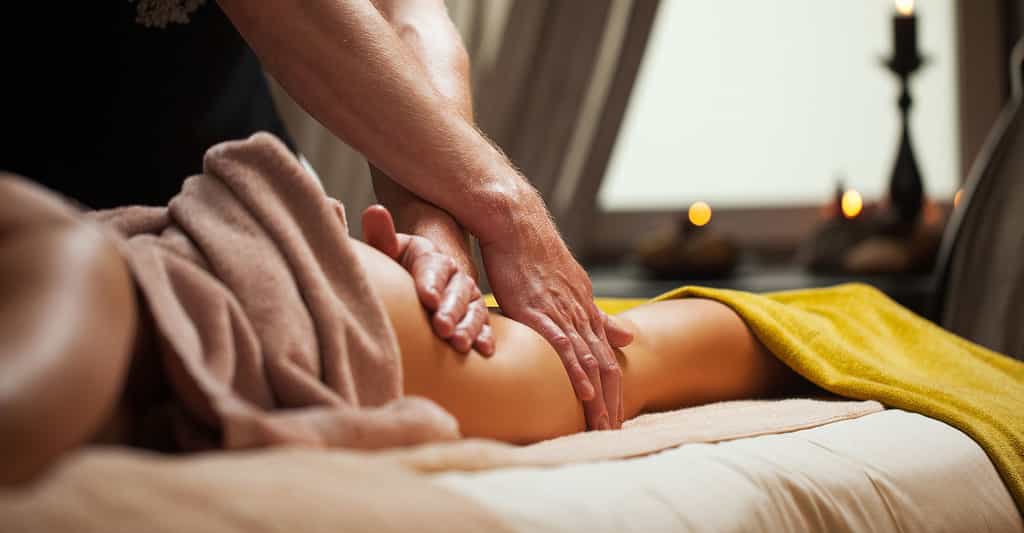 Traitement de la cellulite par des massages. © Yeko Photo Studio, Fotolia