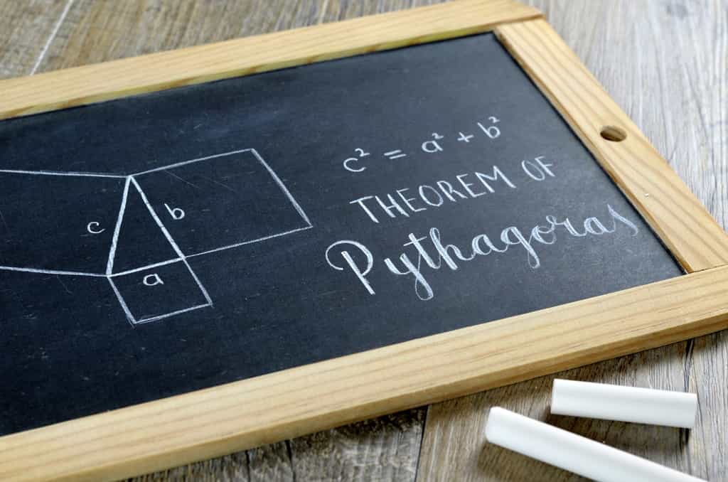 Le théorème de Pythagore est un incontournable des mathématiques. © treenabeena, Fotolia