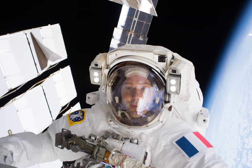 Thomas Pesquet lors de sa sortie dans l'espace. © ESA, Nasa