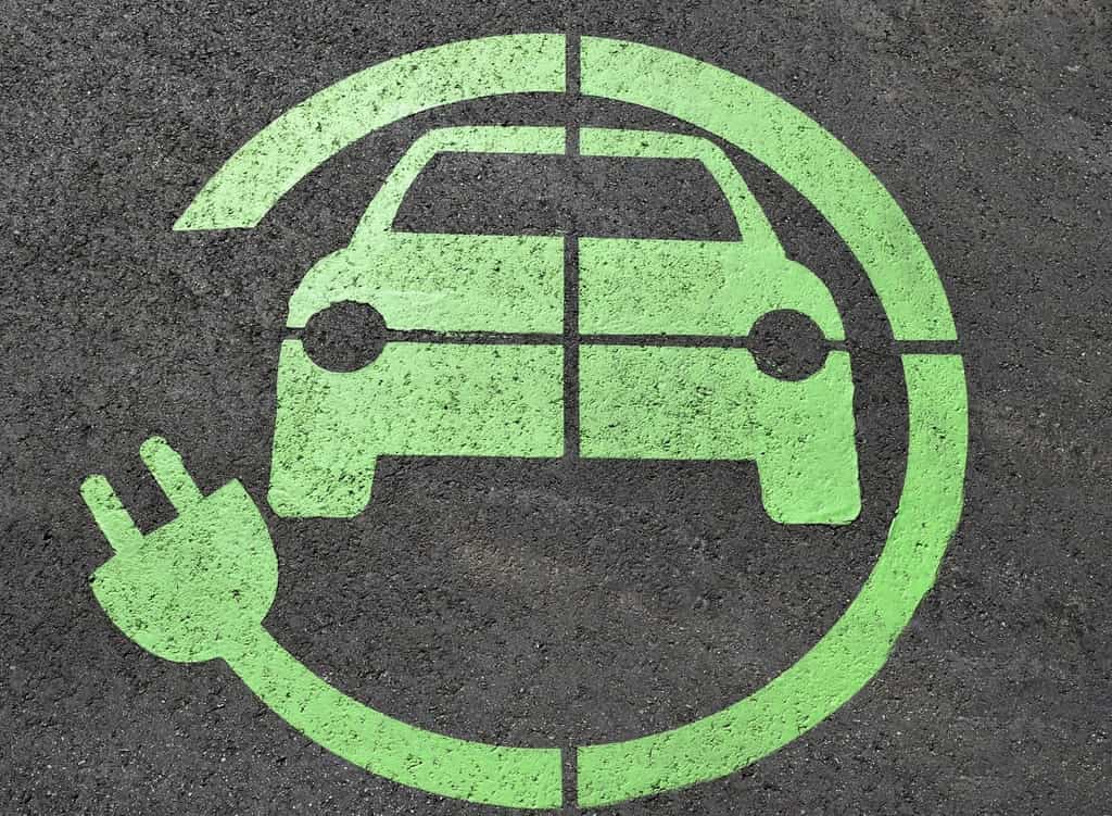 Toyota et Panasonic ont créé la joint-venture Prime Planet Energy & Solutions pour fabriquer des batteries lithium-ion pour l’automobile. © Paul Brennan, Pixabay