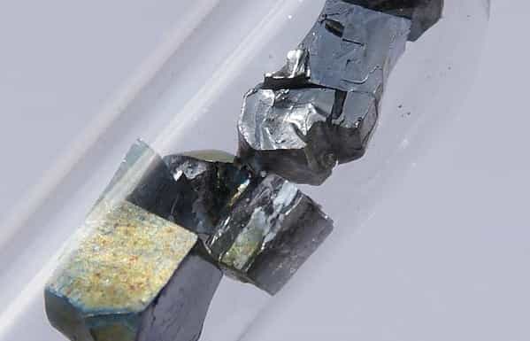 Le vanadium est un métal employé dans les aciers. © Hi-Res Images of Chemical Elements, Wikimedia Commons, CC by 3.0