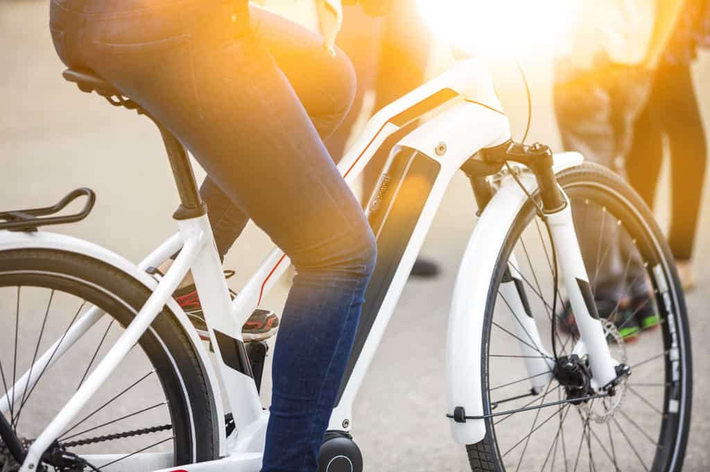 Tout savoir au moment de choisir son vélo électrique. © mmphoto, Adobe Stock