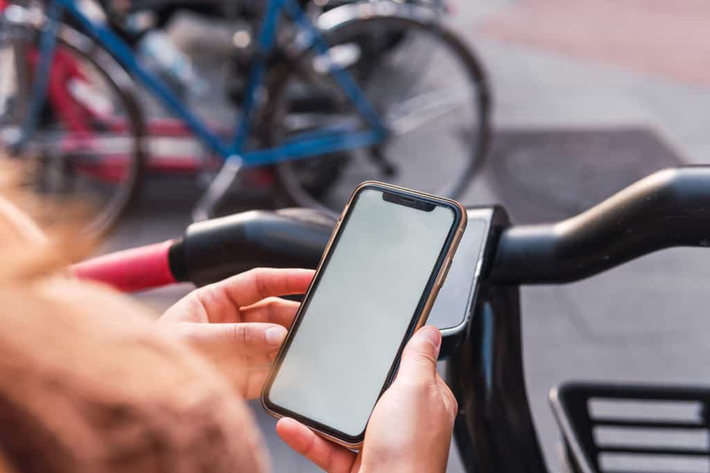 Bosch sort l’artillerie lourde contre les voleurs de batteries de vélos électriques. © Jorge, Adobe Stock