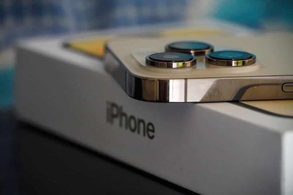 La caméra de l'iPhone 14 est l'un des points forts de ce smartphone © FireFXStudio, Adobe Stock