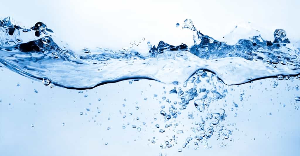 Ce sont les liaisons hydrogène qui donnent à l’eau ses propriétés particulières. © robert_s, Shutterstock