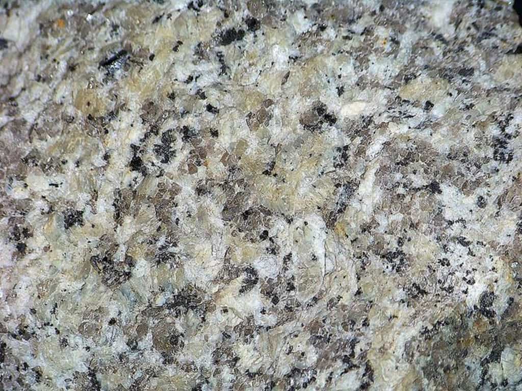 Granite riche en quartz. © Piotr Sosnowski, CC by-sa 4.0, Wikimedia Commons