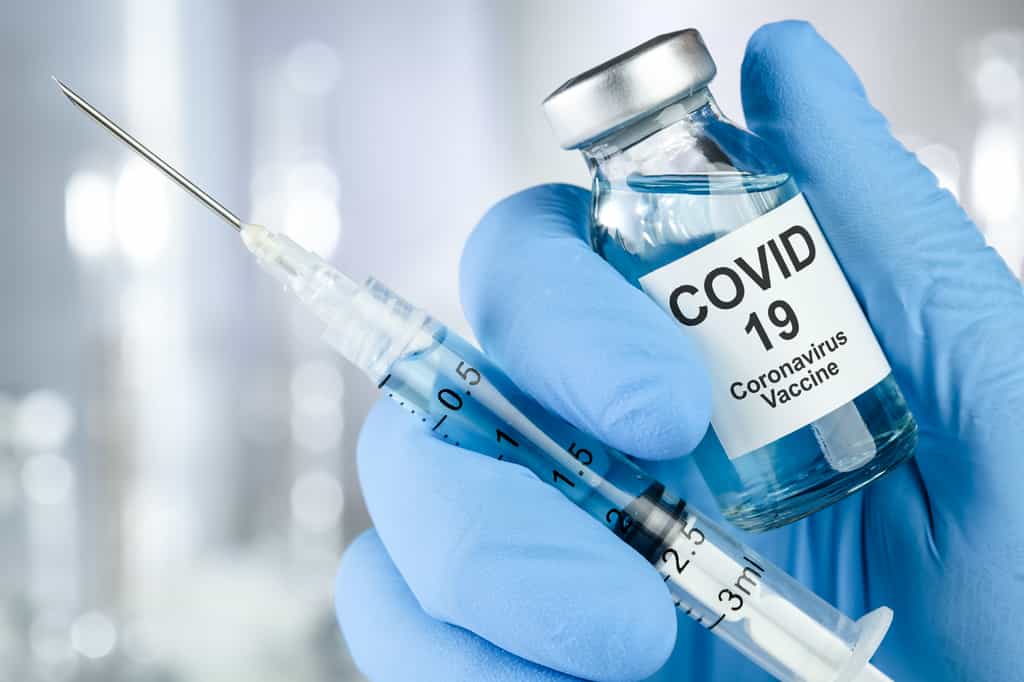 Trois doses de vaccin seront peut-être bientôt nécessaires contre la coronavirus. © Leigh Prather, AdobeStock