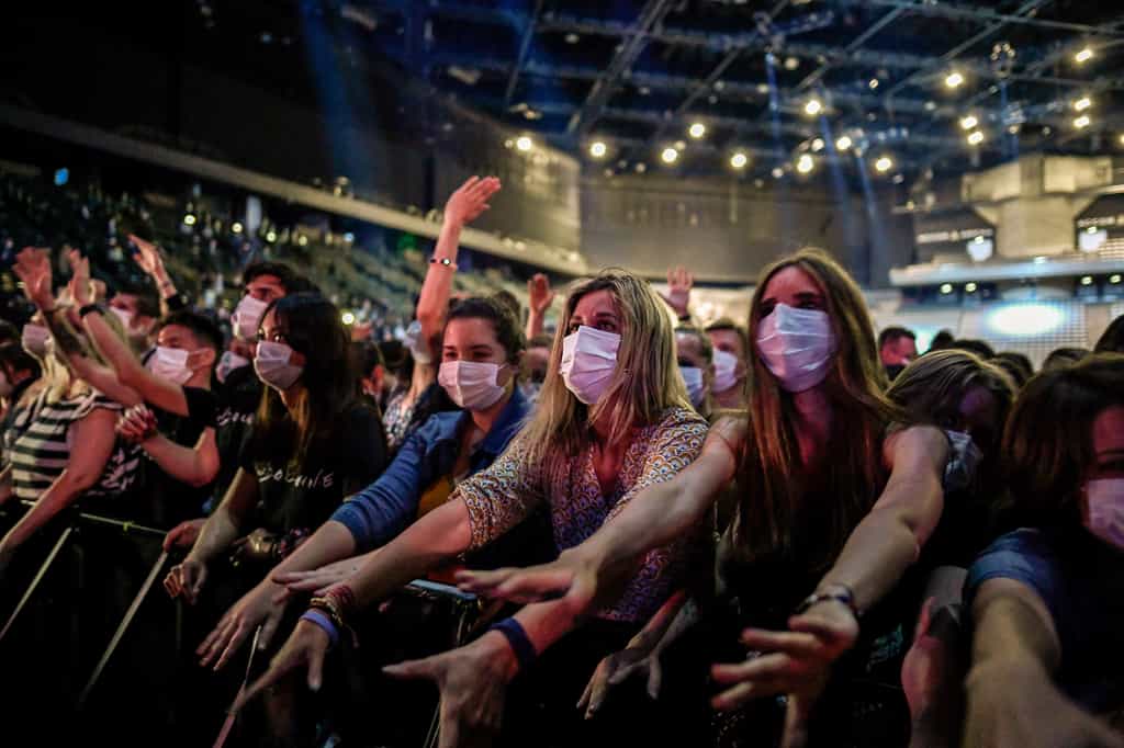 La présence « à un concert n'a pas été associée à un sur-risque de transmission » de la Covid-19. © Stéphane de Sakutin, AFP