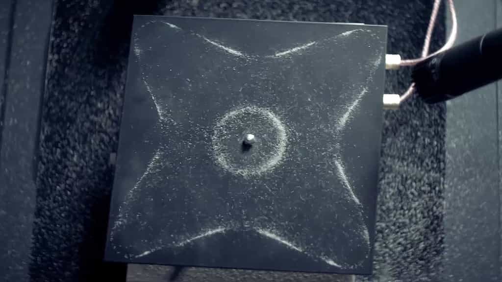 Cymatics, ou quand la science fait danser les sons