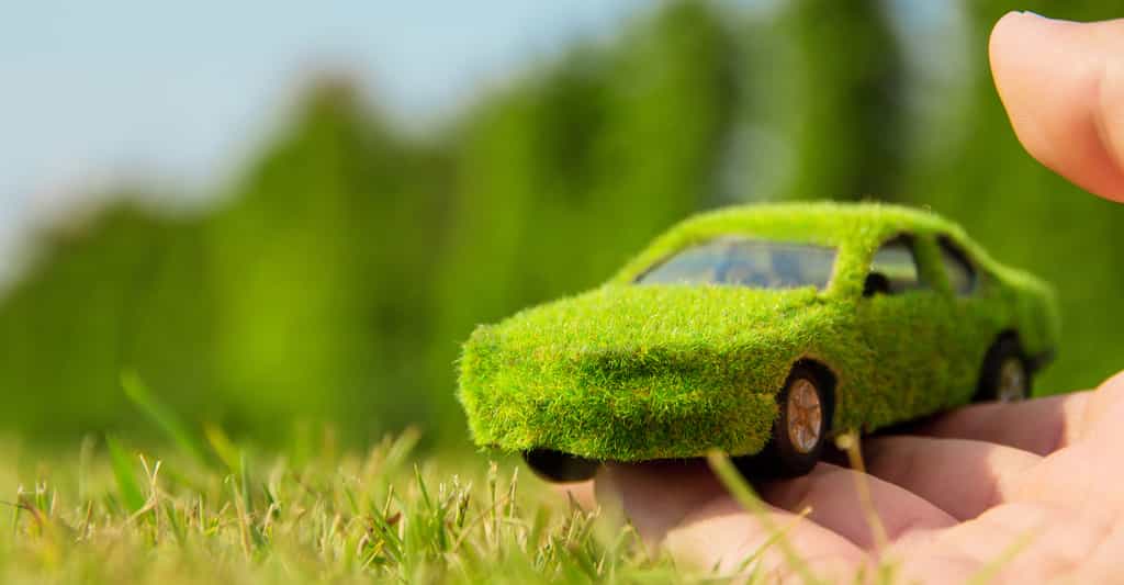 Selon des chercheurs du MIT, une voiture peut très bien être à la fois propre et&nbsp;économique. © ponsulak, Shutterstock