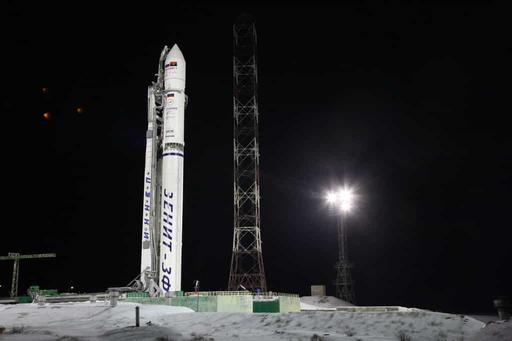 Lancé par la Russie, le premier satellite de l'Angola répond enfin. Ici, le lanceur ukrainien Zenit installé sur son pas de tir du cosmodrome de Baïkonour (Kazakhstan). © Roscosmos