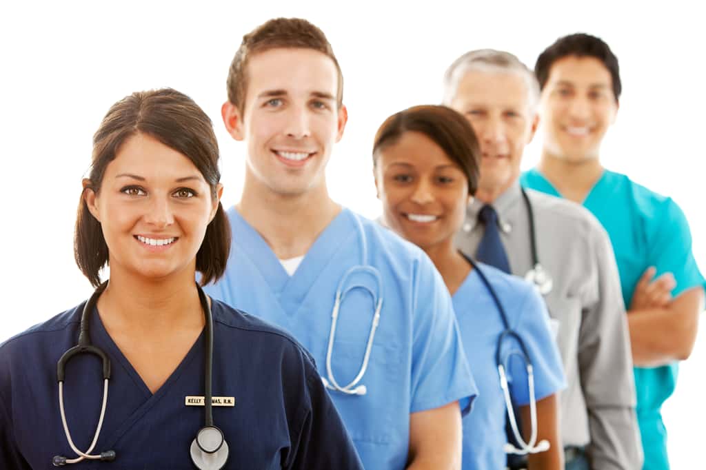 Les métiers de la santé recrutent des profils avec tous les types de qualifications. © Seanlockephotography, Adobe Stock
