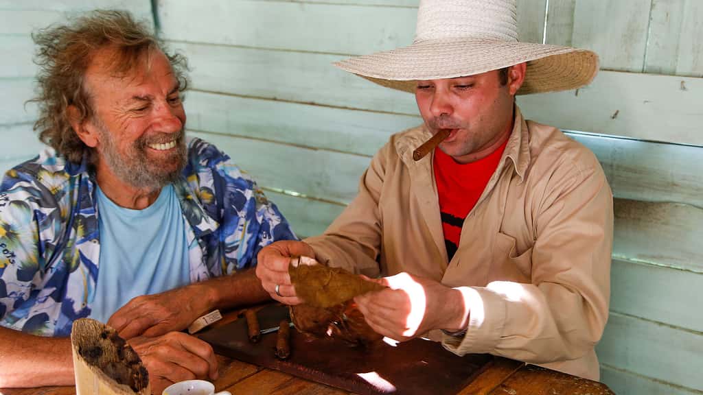 Explication de la fabrication d'un cigare traditionnel cubain. © Antoine, DR