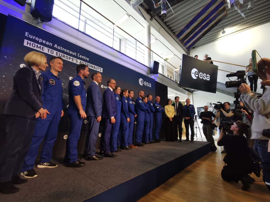 Remise des diplômes aux nouveaux astronautes de l'ESA. Très rares sont ceux en Europe qui peuvent inscrire cela sur leur CV ! © Daniel Chrétien, Futura