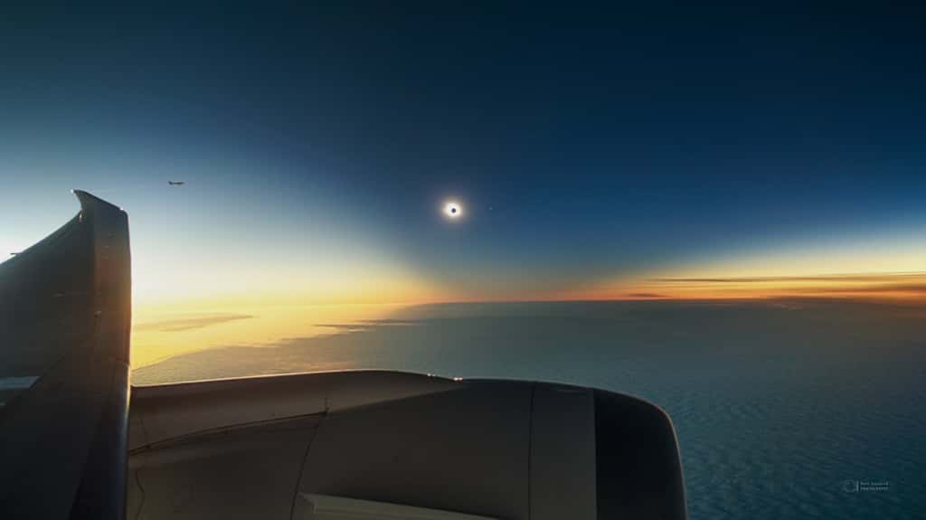 L'éclipse totale du 4 décembre 2021, photographiée par le photographe Petr Horálek. © Petr Horálek
