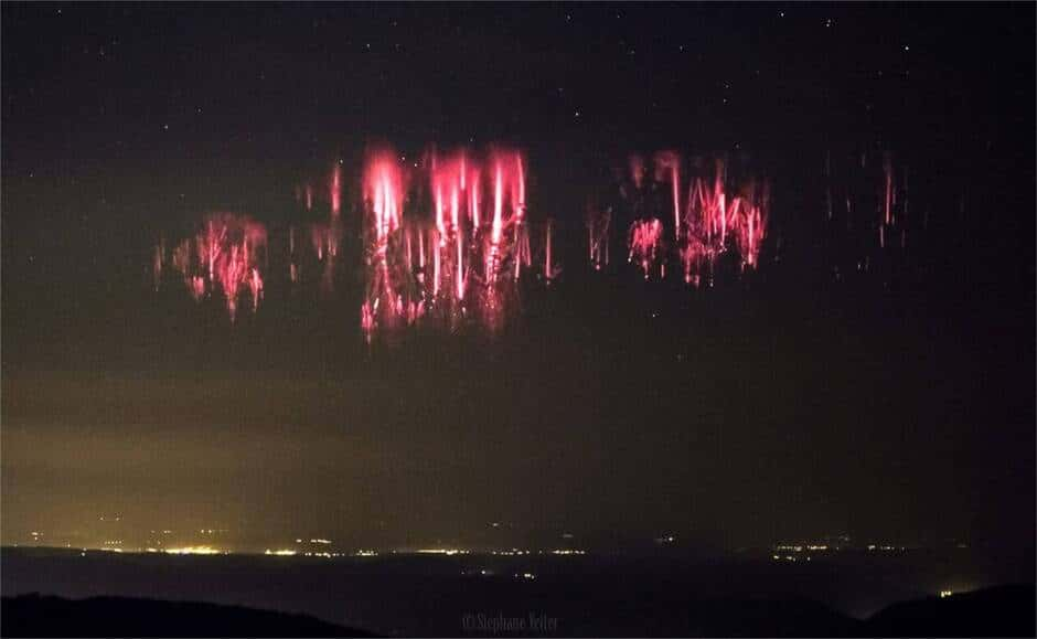 En 2017, un astronome amateur photographiait des farfadets rouges dans le sud de la France. © Stéphane Vetter