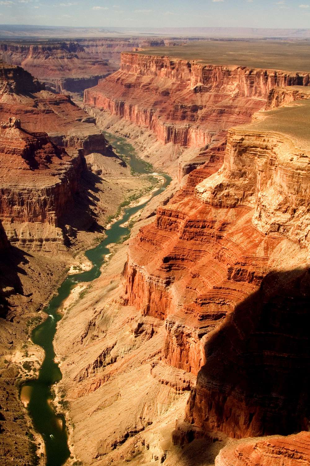 Le Grand Canyon et ses fameuses pierres rougeoyantes, un paysage naturellement grandiose… © Amaltheus, Wikimedia Commons, CC by 3.0
