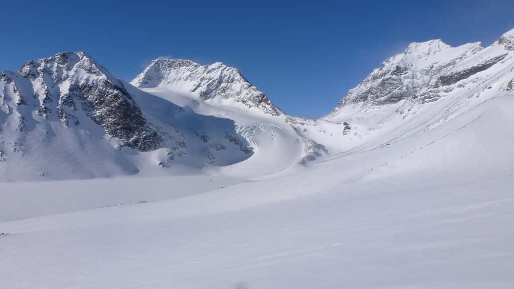 Le sommet sud du massif Kebnekaise en Suède a perdu quatre mètres de neige au cours du seul mois de juillet 2018. © Lukáš Poláček, Flickr CC BY-NC 2.0
