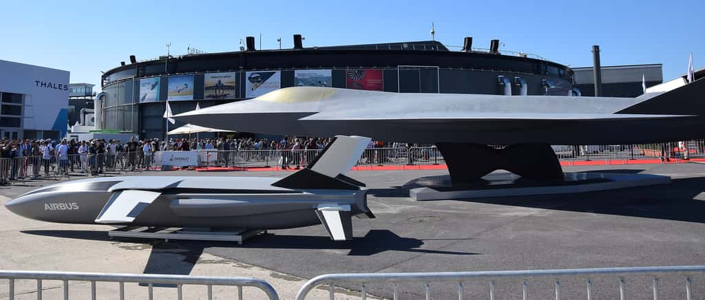 En 2019, une maquette du SCAF était présentée au Salon du Bourget, offrant une vue potentielle du futur système de combat. © CC BY-SA 4.0, Tiraden