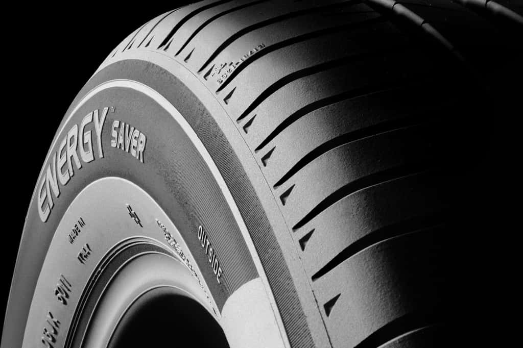 Avec les pneus écologiques, on parcourt plus de distance avec son plein d’essence. © Michelin
