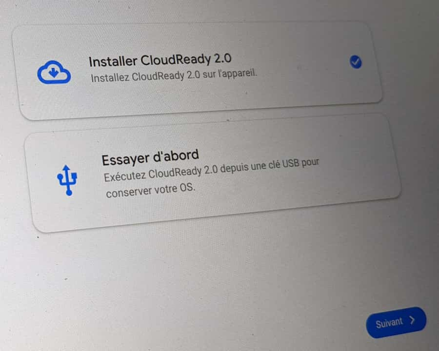 Vous pouvez utiliser Chrome OS sans l'installer. Le système d'exploitation se lancera depuis la clé USB. © Futura