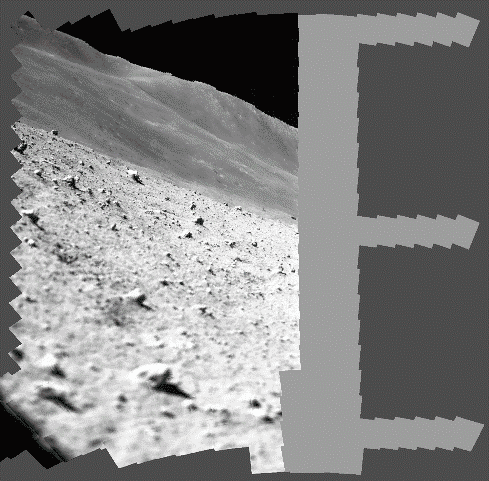 Le sol du cratère Shioli vu par l'instrument MBC. Il s'agit ici de la superposition de 257 images monochromes. © Jaxa, <em>Ritsumeikan University, The University of Aizu</em>