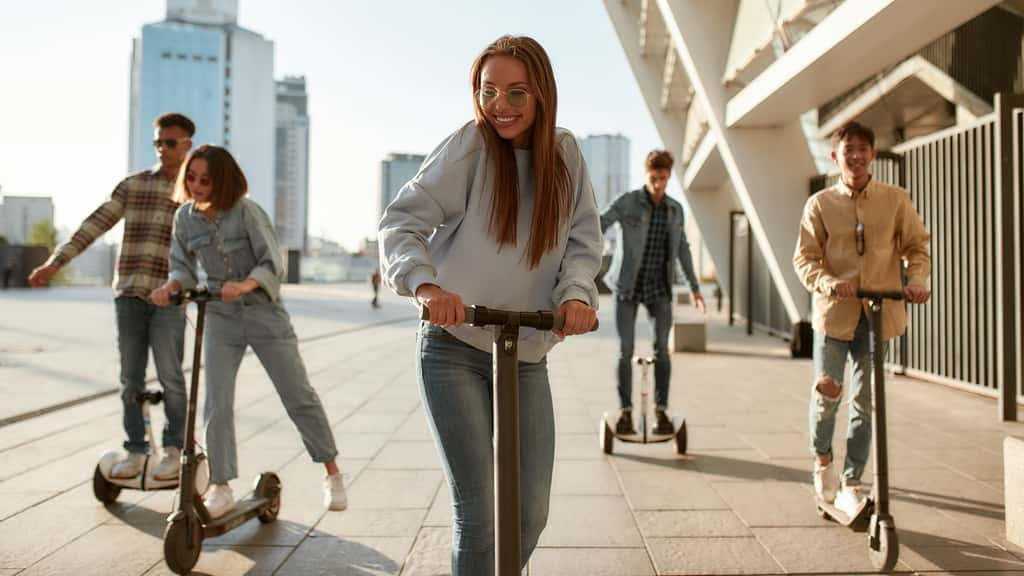 Découvrez les meilleures offres sur les trottinettes électriques à l'occasion des Jours Flash Amazon © Svitlana, Adobe Stock