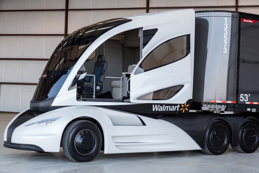Le camion pensé par Walmart mise beaucoup sur l'aérodynamique et l'usage de la fibre de carbone pour optimiser ses performances et sa consommation. © Walmart