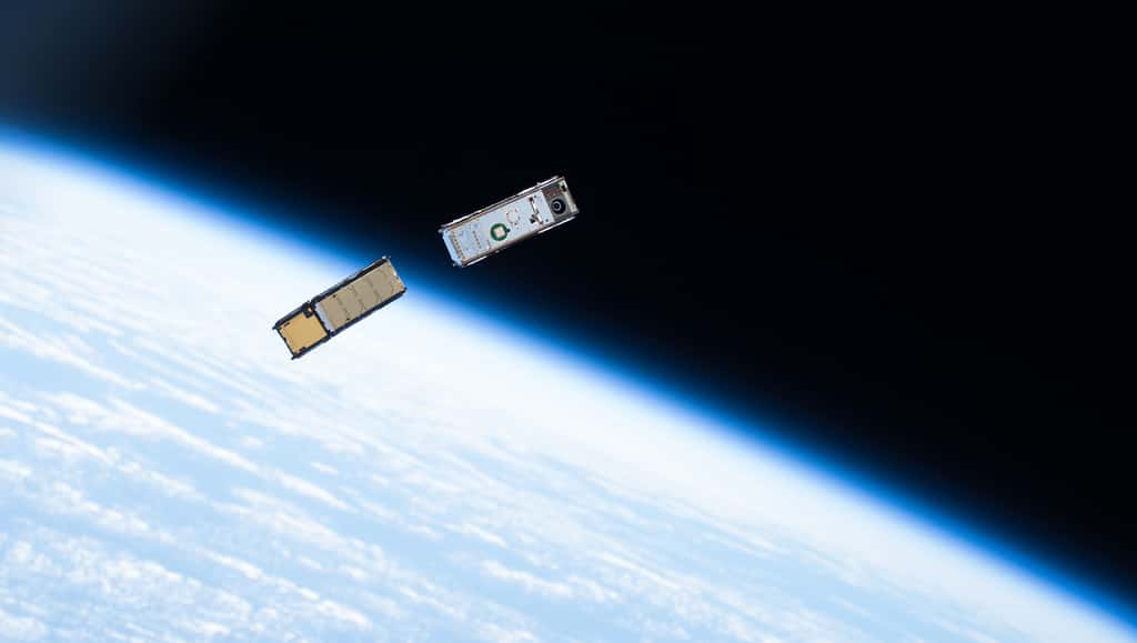 Le CubeSat mesure 10 cm. Il est animé par des composants disponibles pour le grand public. C’est ce type de satellite à bas coût qui devrait abonder en orbite dans les prochaines années. Le souci, c’est qu’ils ne sont pas sécurisés. ©  Nasa